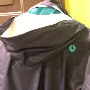 Marmot women’s rain jacket, XL.  EUC.